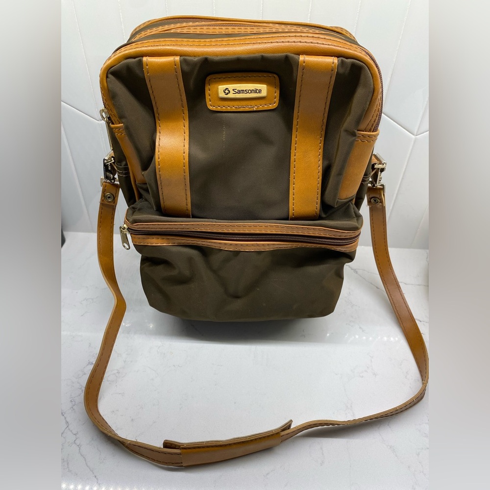 Vintage Samsonite Messenger Bag in Brown and Tan